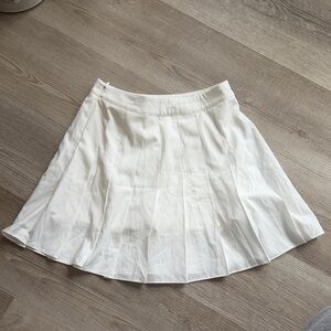 HALARA White Pleated Skirt - S